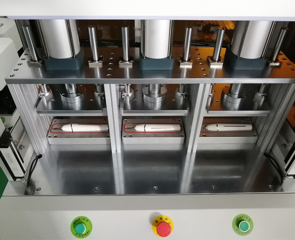 海瑞思科技-三工位洗牙器氣密性檢測細(xì)節(jié)