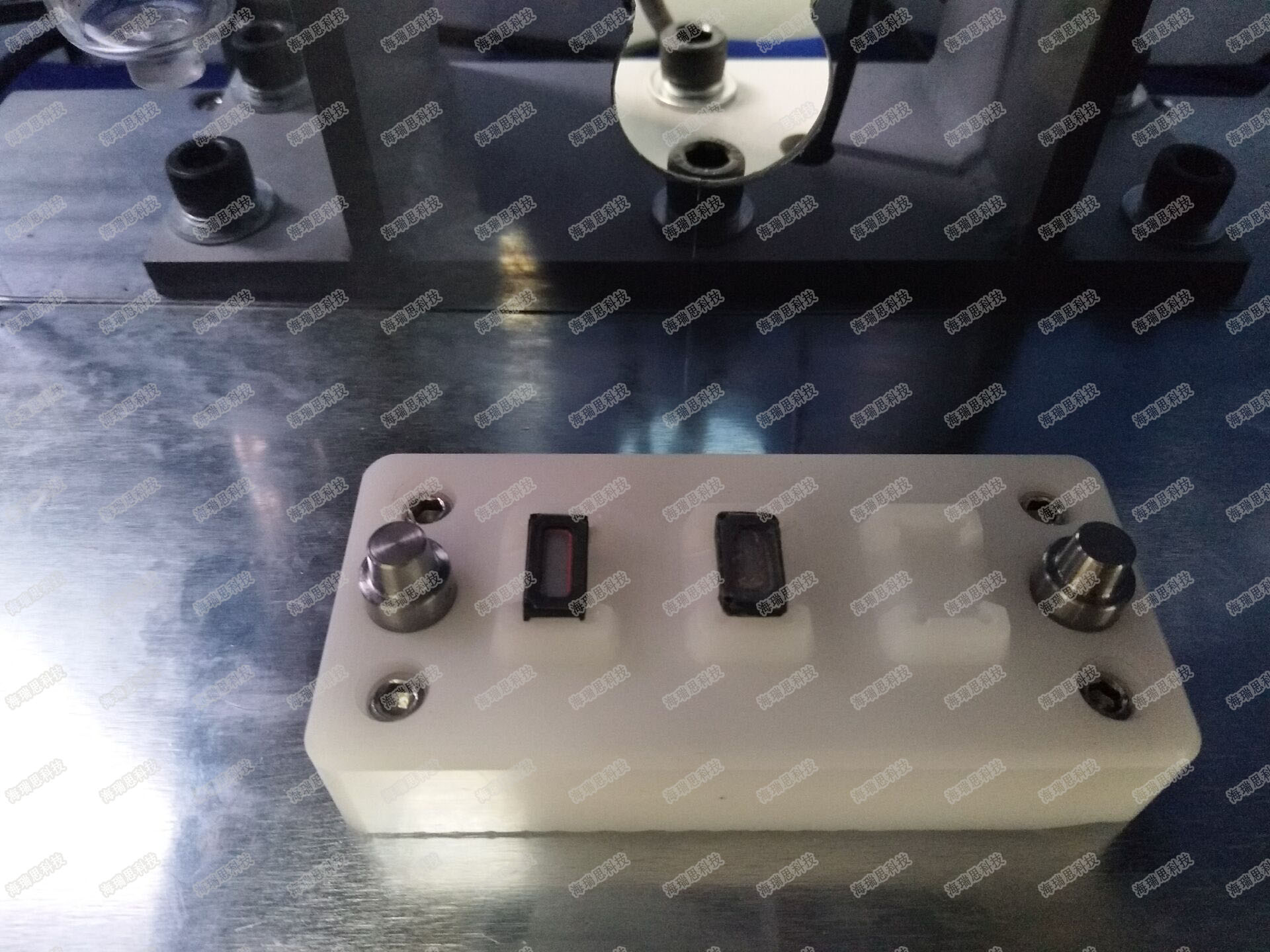 手機(jī)喇叭防水檢測(cè)模具展示-海瑞思科技